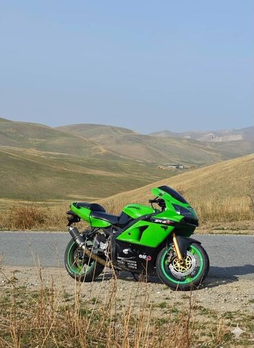 мотоциклы 400 кубов спорт: Спортбайк Kawasaki, 600 куб. см, Бензин, Чоңдор үчүн, Колдонулган