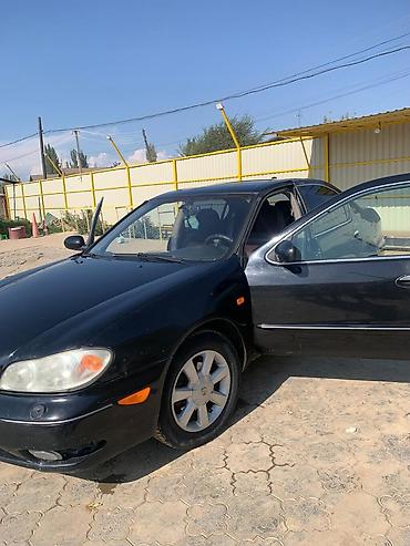 Nissan Maxima: 2002 г., Бензин, Седан — 2