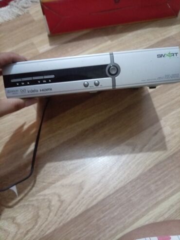 reqemsal tv aparat: DVD pleyer – “SMART” brendi Xüsusiyyətlər: - Ön paneldə idarəetmə