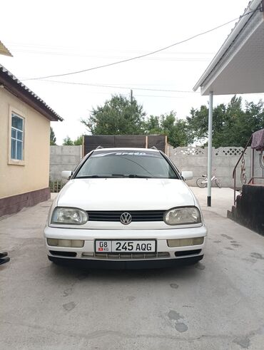 эмблема на авто: Volkswagen Golf: 1998 г., 1.8 л, Механика, Бензин, Универсал
