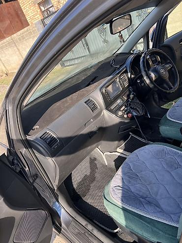 discovery машина: Toyota WISH: 2004 г., 1.8 л, Бензин, Универсал — 8