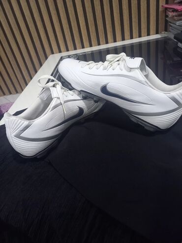 Маски, очки: Бутсы Nike, Размер: 44, Б/у