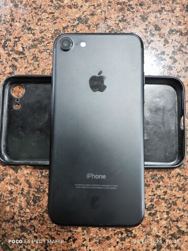 plesdeşin 3: IPhone 7, 32 ГБ, Black Titanium, Отпечаток пальца, С документами