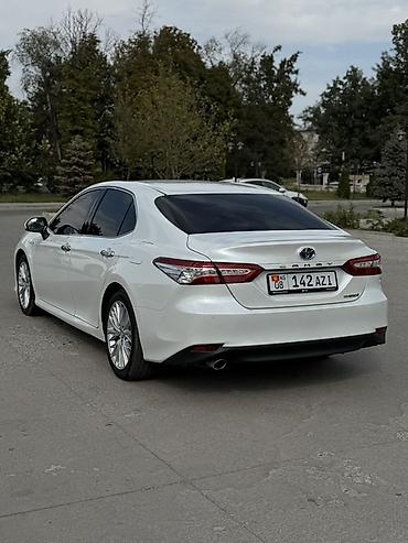 Продажа авто: Toyota Camry: 2019 г., 2.5 л, Вариатор, Гибрид, Седан — 3