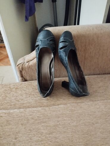 bershka cipele: Salonke, 39