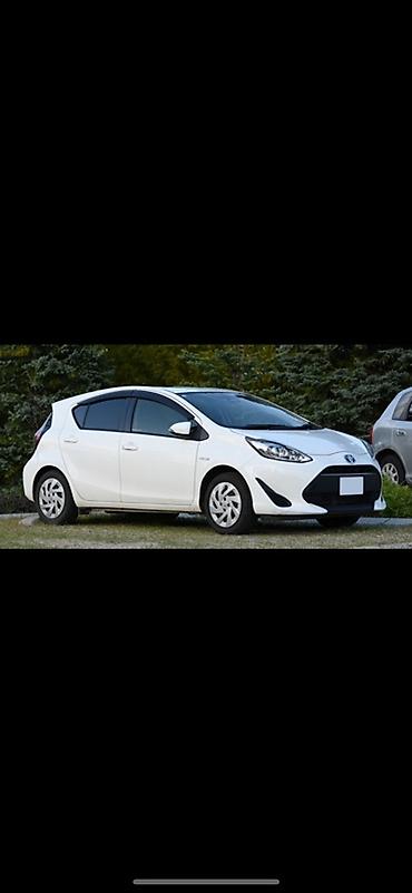 aqua masin: Toyota Aqua Gundelik 35azn Taxi ucun buraxilish karti var Sertifikati — 1