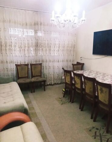 офис в бизнес центре: 4 комнаты, 94 м², 106 серия, 1 этаж, Косметический ремонт