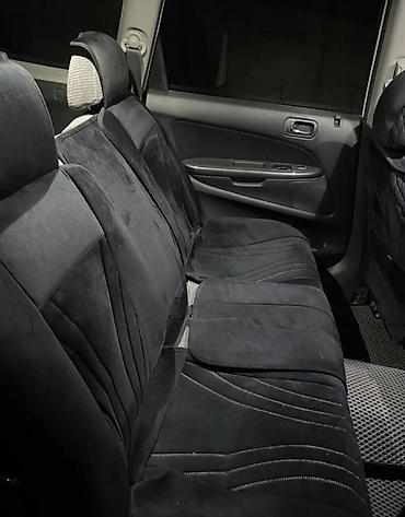 кондидер: Honda Stream: 2001 г., 2 л, Автомат, Бензин, Минивэн — 6