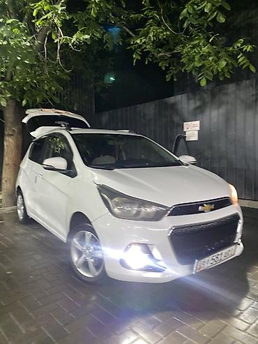 sprinter bazar: Chevrolet Spark: 2017 г., 1 л, Робот, Бензин, Хэтчбэк — 1