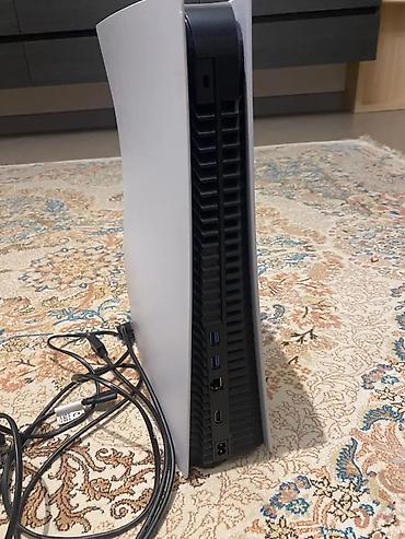 диск playstation 5: Sony PlayStation 5 (Disk versiyası) - Güclü yeni nəsil oyun konsolu — 2