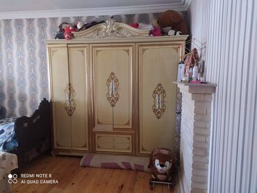 Uzunmüddətli kirayə evlər: 140 kv. m, 6 otaqlı — 30