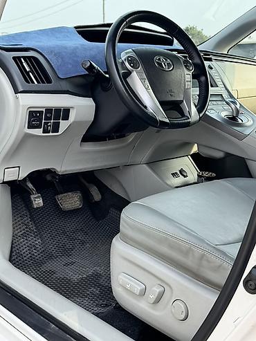 Toyota: Toyota Prius: 2013 г., 1.8 л, Вариатор, Гибрид, Хэтчбэк — 13