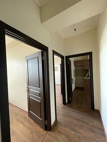 Mənzillər: Hövsan Mida 1. Manzil orta blokda yerlasir Otaqlar ayri-ayri — 5