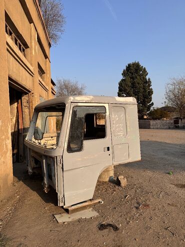 işlənmiş akkumulyator: Howa 2011 kabinka
Curuksuz
Istenilen renge boyamaq olar