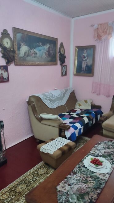 Kuće na prodaju: 80 kv. m, 3 sobe — 19