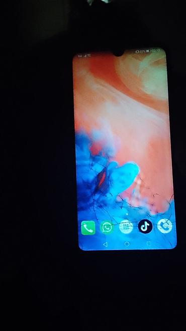 nokia 2760 flip: Məhsul: Android smartfon + qoruyucu örtük Xüsusiyyətlər: - Ekran — 1