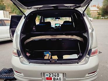 Toyota: Toyota Gaia: 2002 г., 2 л, Автомат, Бензин, Минивэн — 10