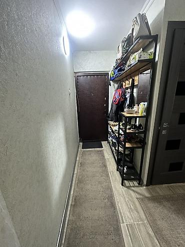 квартира 10мкр: 🏠 Продаётся 3-комнатная квартира в 10-м микрорайоне 📍 Адрес: район — 1