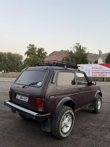 ВАЗ (ЛАДА): ВАЗ (ЛАДА) 4x4 Нива: 2010 г., 1.7 л, Механика, Бензин, Внедорожник at lalafo.kg — 5 ВАЗ (ЛАДА): ВАЗ (ЛАДА) 4x4 Нива: 2010 г., 1.7 л, Механика, Бензин, Внедорожник — 5