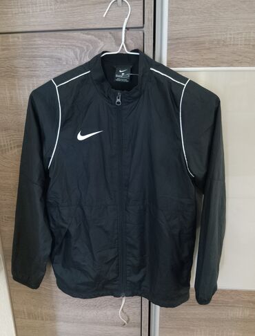 valentino crna torbica: Sweater, Nike, color - Black, Polyester