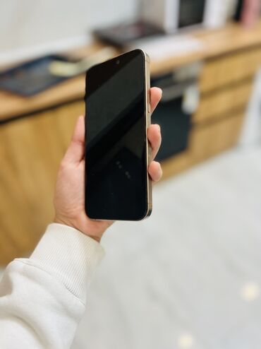 Apple iPhone: IPhone 16 Pro Max, Золотой, Зарядное устройство, Защитное стекло, Чехол, 94 % — 15