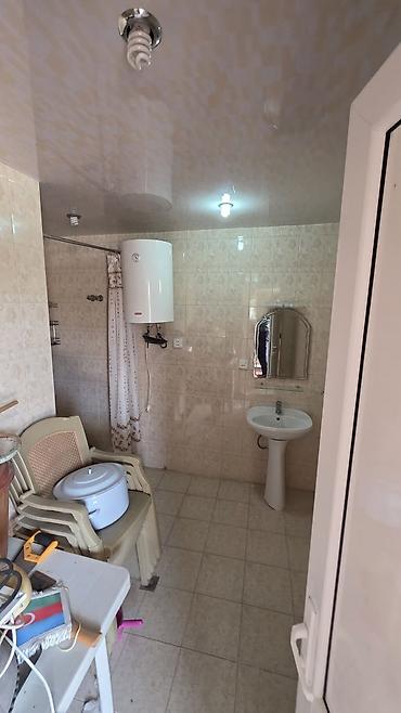 suraxanida evlər: 🏡 Satılır — 6 sotda 6 otaqlı ev 📐 Sahə: 124 m² 🌳 Torpaq sahəsi: 6 sot — 6