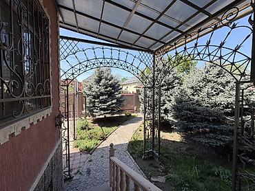 Продажа коттеджей и домов: Продаётся дом в районе Горького / Абая • Участок — 6 соток • Площадь — 24