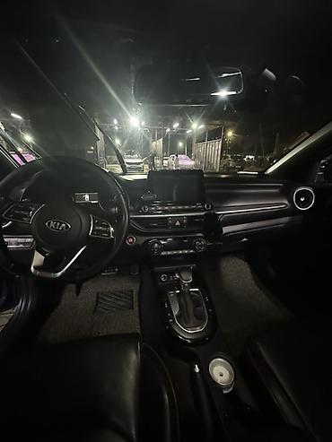Продажа авто: Kia K3: 2019 г., 1.6 л, Робот, Бензин, Хэтчбэк — 6