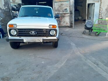 pikap niva satilir: VAZ (LADA) 4x4 Niva: 1.7 l. | 2011 il | 184000 km. Ofrouder/SUV