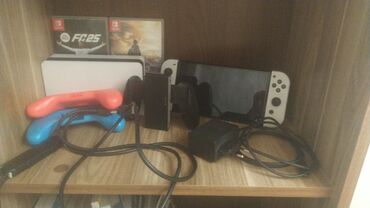 Alfa Romeo: Nintendo Switch OLED (ağ) oyun konsolu dəsti Dəst tərkibi: - Nintendo