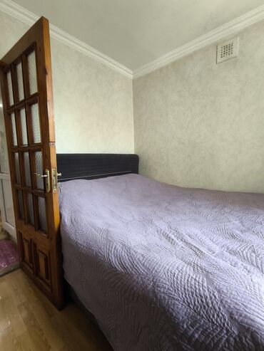 Uzunmüddətli kirayə mənzillər: Tbilisi prospekti yol kənarında Xruşov layihəli binanın 3 mərtəbəsi 2 — 7