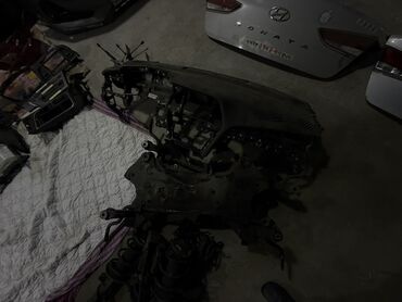 Другие детали кузова: Запчасти Hyundai Sonata (седан). Оригинал. Наличие по фото: - Капот — 3