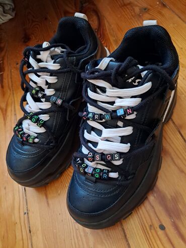 серые мужские мокасины: Bershka, Ölçü: 38, rəng - Qara, Yeni