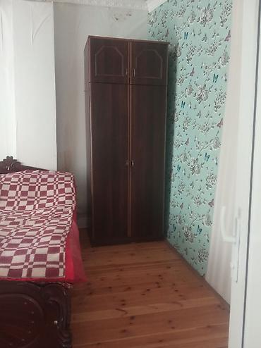 qaracuxur qəsəbəsi: Kirayə verilir – 2 otaqlı, mebelli və məişət texnikalı mənzil — 4