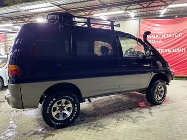 Mitsubishi: Mitsubishi Delica: 1994 г., 2.8 л, Автомат, Дизель, Минивэн