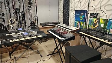 pul aliram: KORG Pa-700 QT Oriental versiya satilir. U-pakovka aletdir. 1 il — 6