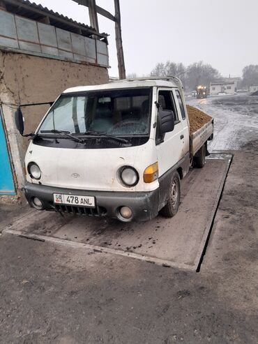 Легкий грузовой транспорт: Легкий грузовик, Hyundai, Б/у