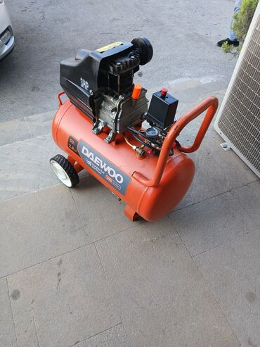 Kompressorlar: 50 l
