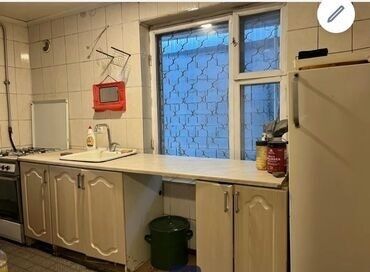 земельный дом бишкек: 40 м², 4 комнаты, Подвал, погреб, Забор, огорожен