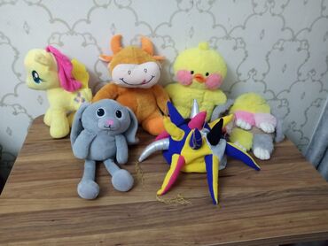 домик для детей: Məhsul: Yumşaq oyuncaqlar dəsti Tərkib: - Sarı poni fiquru (çəhrayı