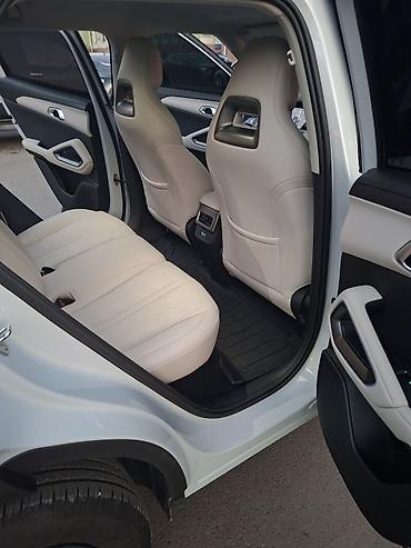 byd one up: BYD Yuan Up: 2025 г., Электромобиль — 10