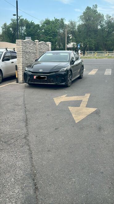 Toyota: Toyota Camry: 2024 г., 2 л, Автомат, Бензин, Седан