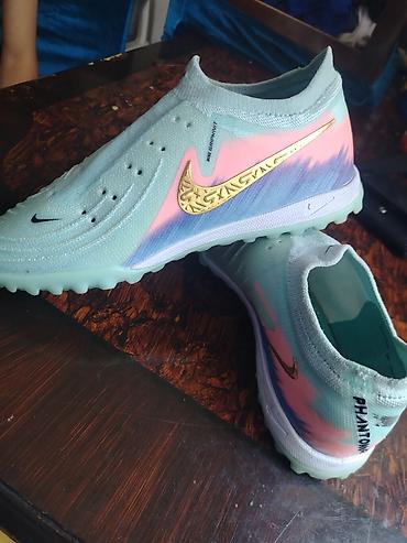 butsları: Nike Phantom GX Academy TF futzal/mini‑futbol butsası 2 defe — 3