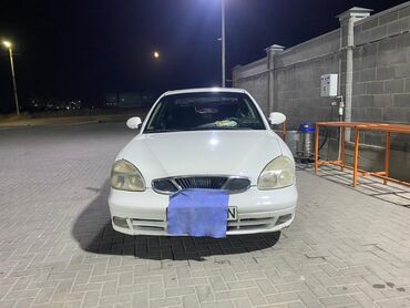 Daewoo: Daewoo Nubira: 2002 г., 1.5 л, Автомат, Бензин, Седан