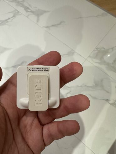 Mikrofonlar: Rode Wireless Go
Orijinal
Yaxa mikrofonu — 3