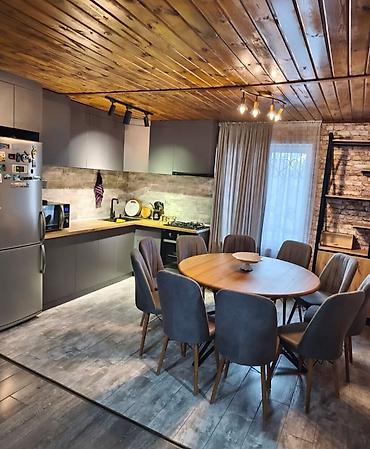 Продажа коттеджей и домов: 🏡 Продается уютный дом у реки Аламедин! 🌲 💰 Цена: 275 000 сом 📍 — 13