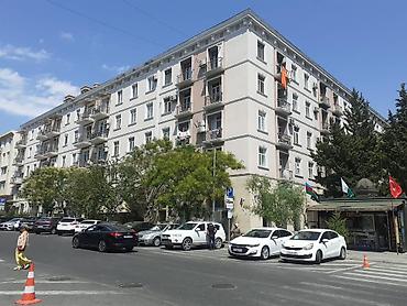 naftalan kiraye ev: Возле парка Самеда Вургуна в 5 этажном доме на 3 этаже сдаю 2 — 1