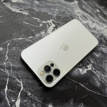 Apple iPhone: IPhone 12 Pro, Б/у, 256 ГБ, Белый, Чехол, 80 % — 2