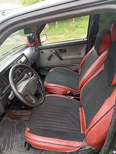 385 55: Volkswagen Jetta: 1991 г., 1.8 л, Механика, Бензин, Седан — 3
