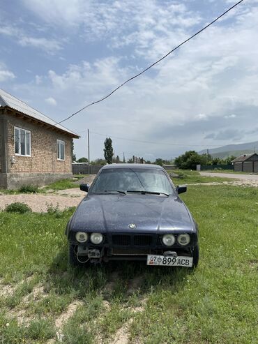 авто из дубая в бишкек: BMW 5 series: 1990 г., 2 л, Механика, Бензин, Седан